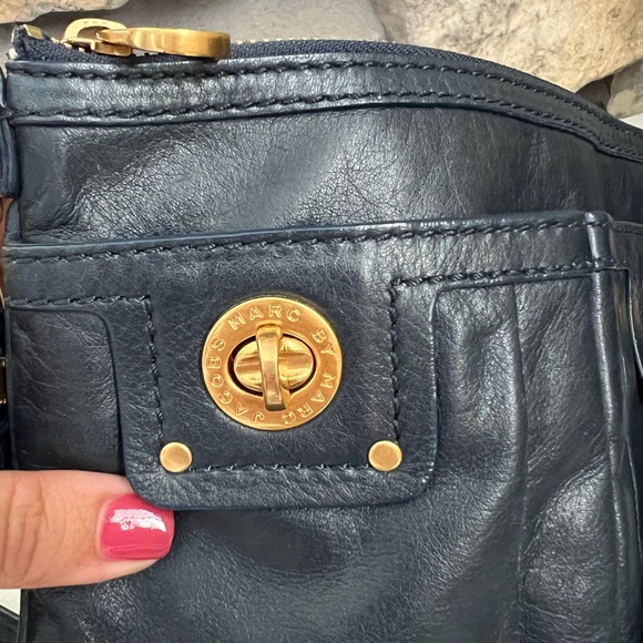 Marc by Marc Jacobs Totally Turnlock Percy Crossbody Bag - Picture 10 of 15